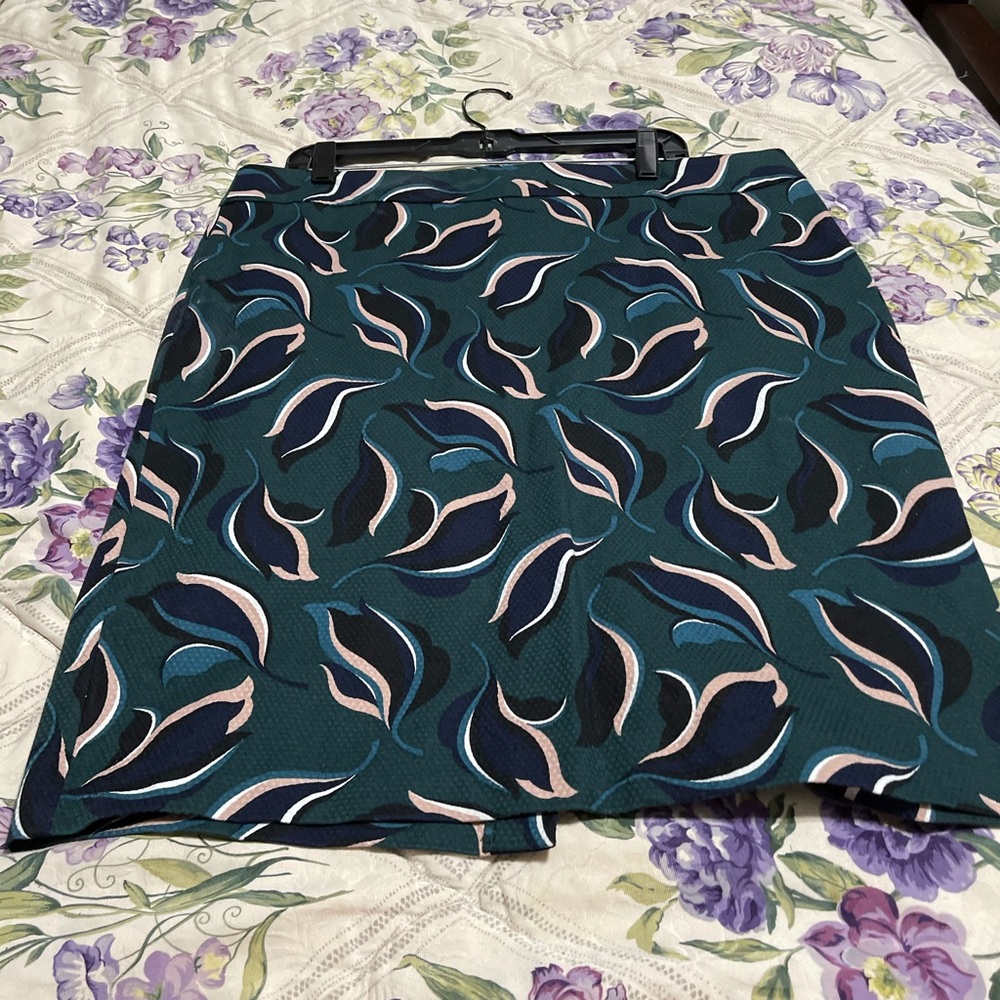 Ann Taylor Skirt